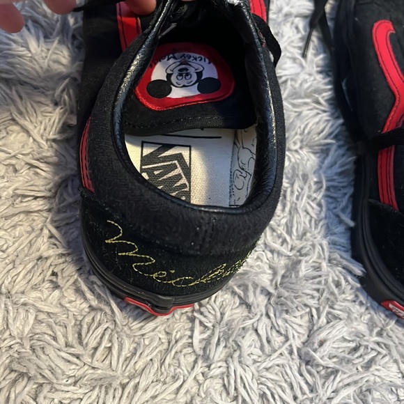 Mickey Mouse Vans shoes - Picture 4 of 5